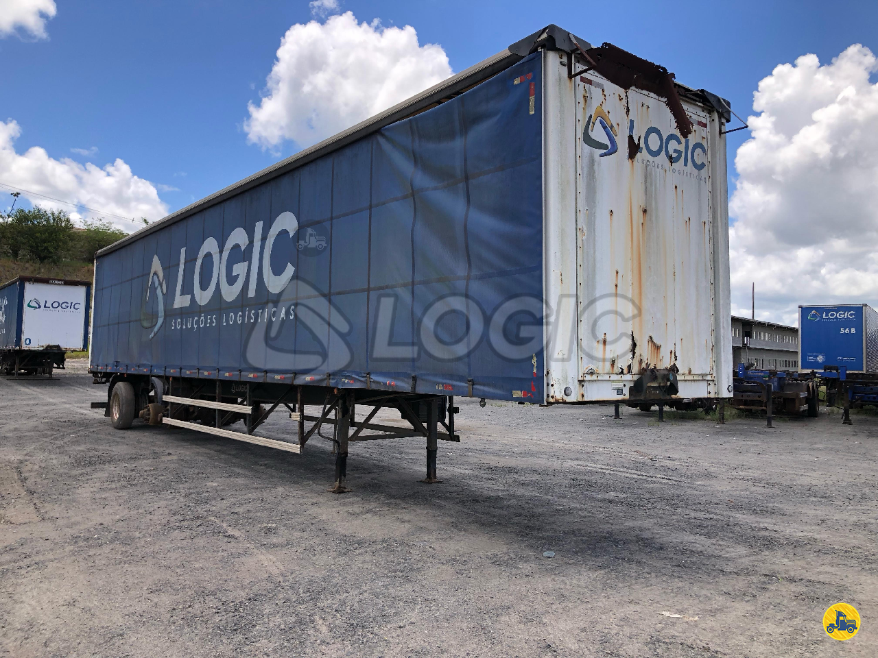 CARRETA SEMI-REBOQUE BAU SIDER Reta Logic Logística  SIMOES FILHO BAHIA BA